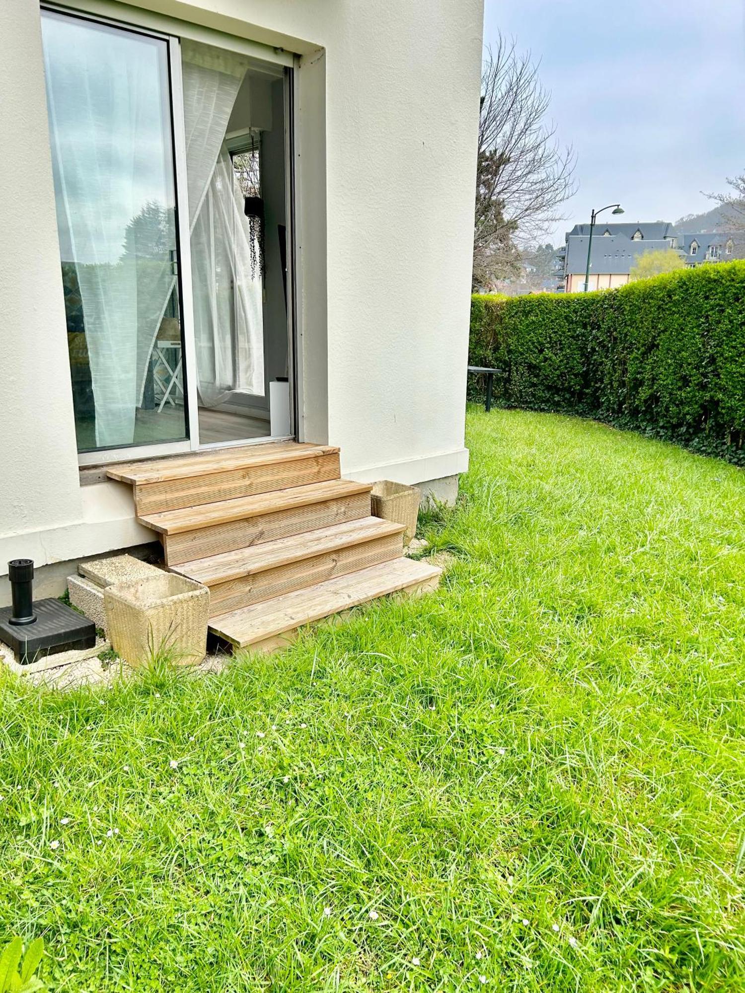 Superbe Appartement Avec Jardin Ensoleille 블롱빌 쉬르 메르 외부 사진